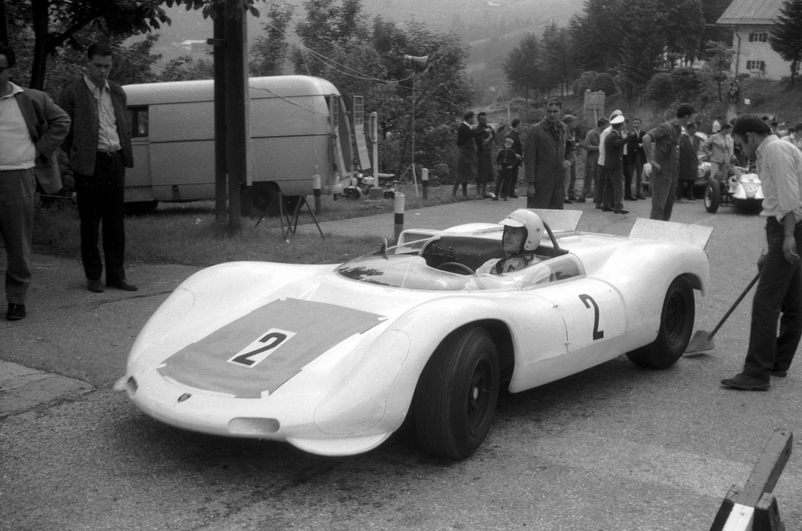 Ludovico Scarfiotti am Rossfeld im Porsche 910 Bergspyder am 8. Juni 1968